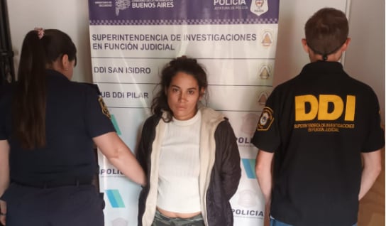 Detuvieron a una mujer en Pilar acusada de asesinar a puñaladas a su pareja y fingir un robo