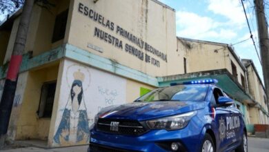 Photo of Violencia en Rosario: Santa Fe convocó a policías retirados para custodiar escuelas y hospitales