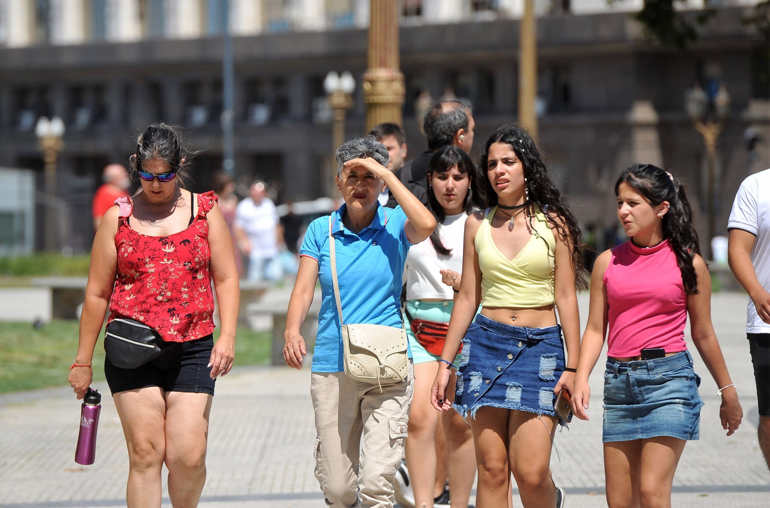 Continuarán las altas temperaturas