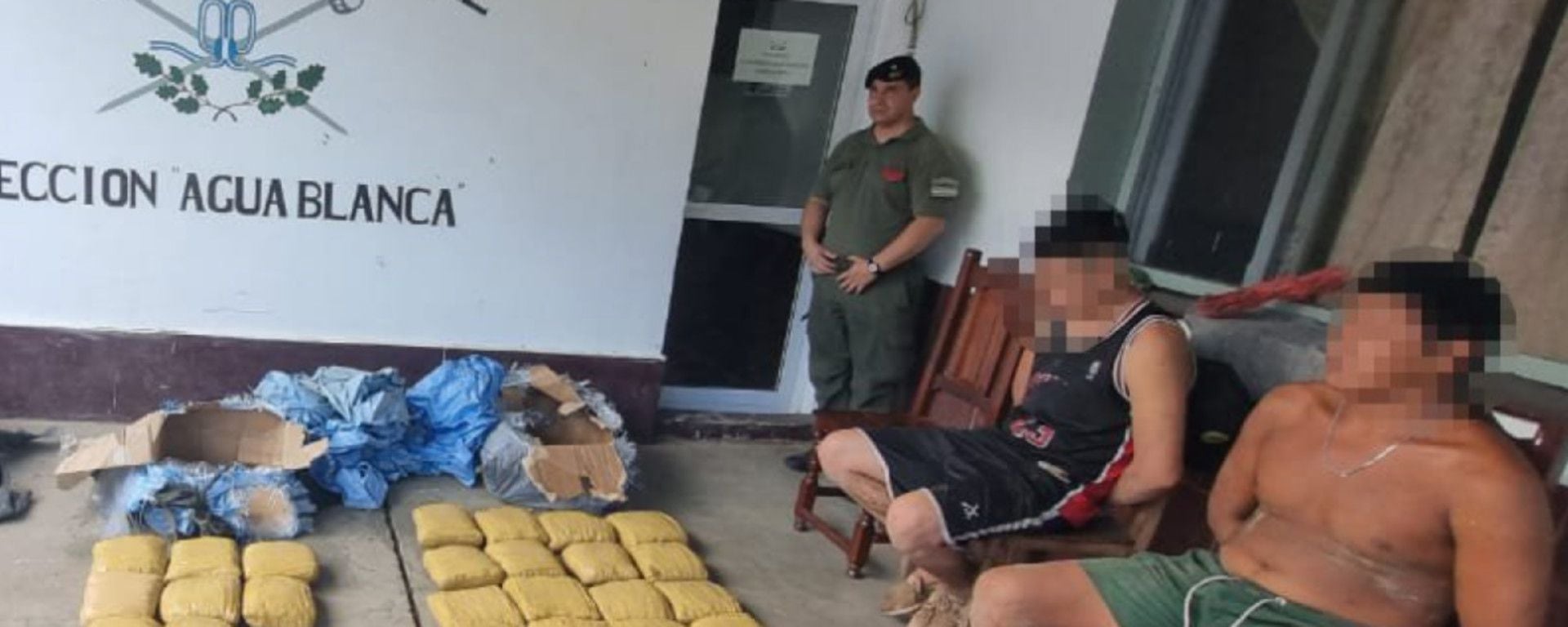 Detuvieron a orillas del Río Bermejo a dos personas que intentaron huir con 42 kilos de marihuana (GNA)