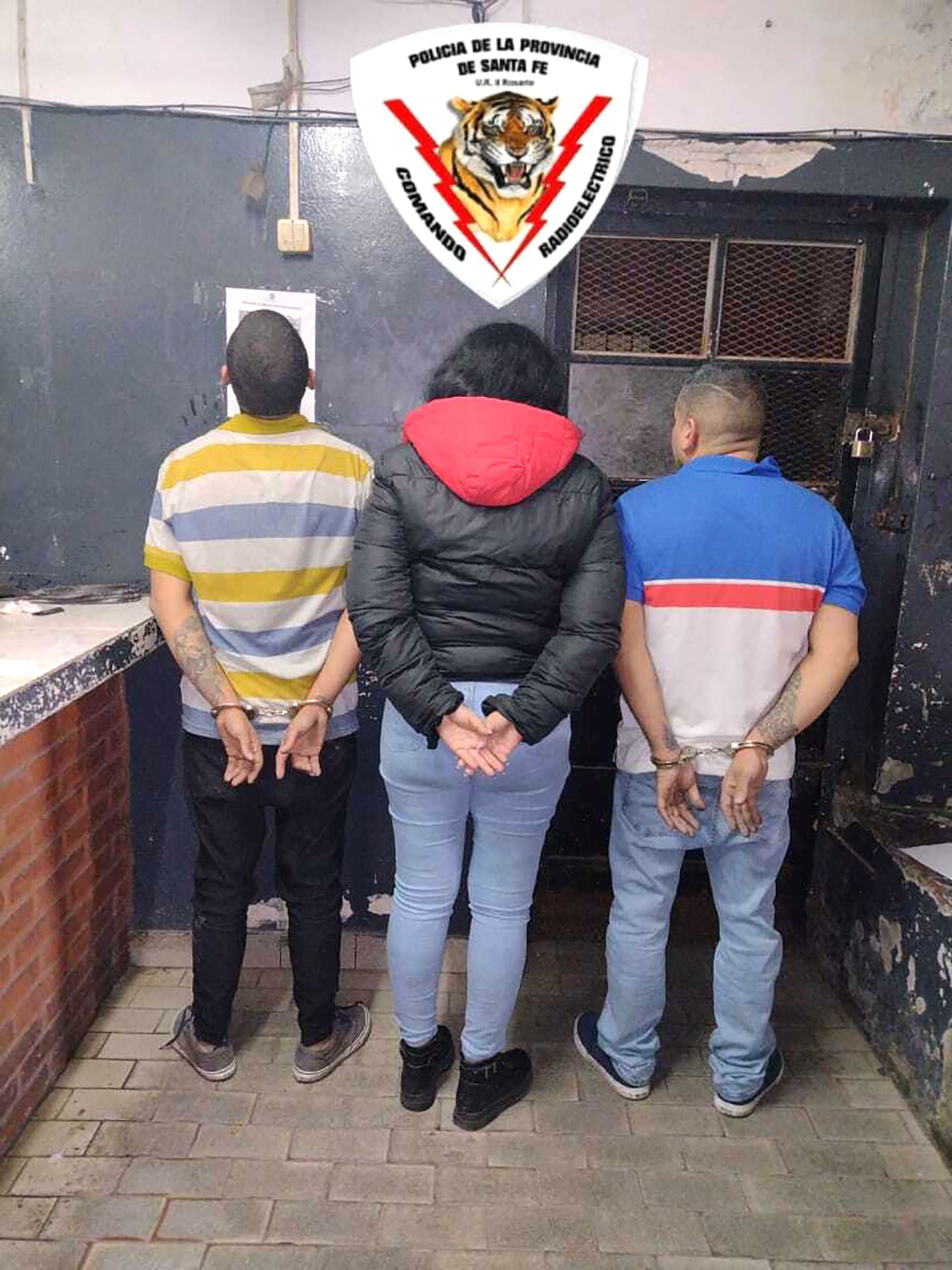 Violencia narco en Rosario - detenidos incendio vehículos