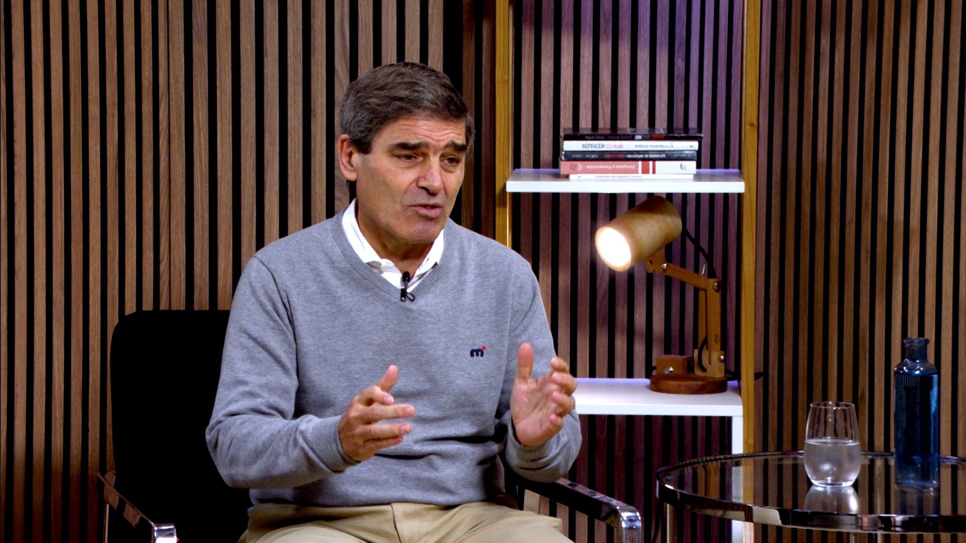 La entrevista informal - Fernán Quirós