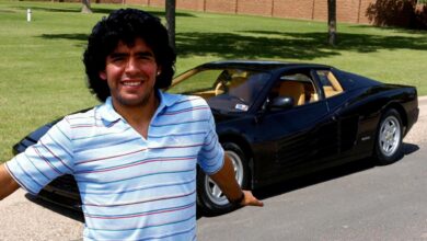 Photo of La leyenda de la exclusiva Ferrari negra de Maradona: de la hilarante negociación de Coppola a las otras tres celebridades que la tuvieron