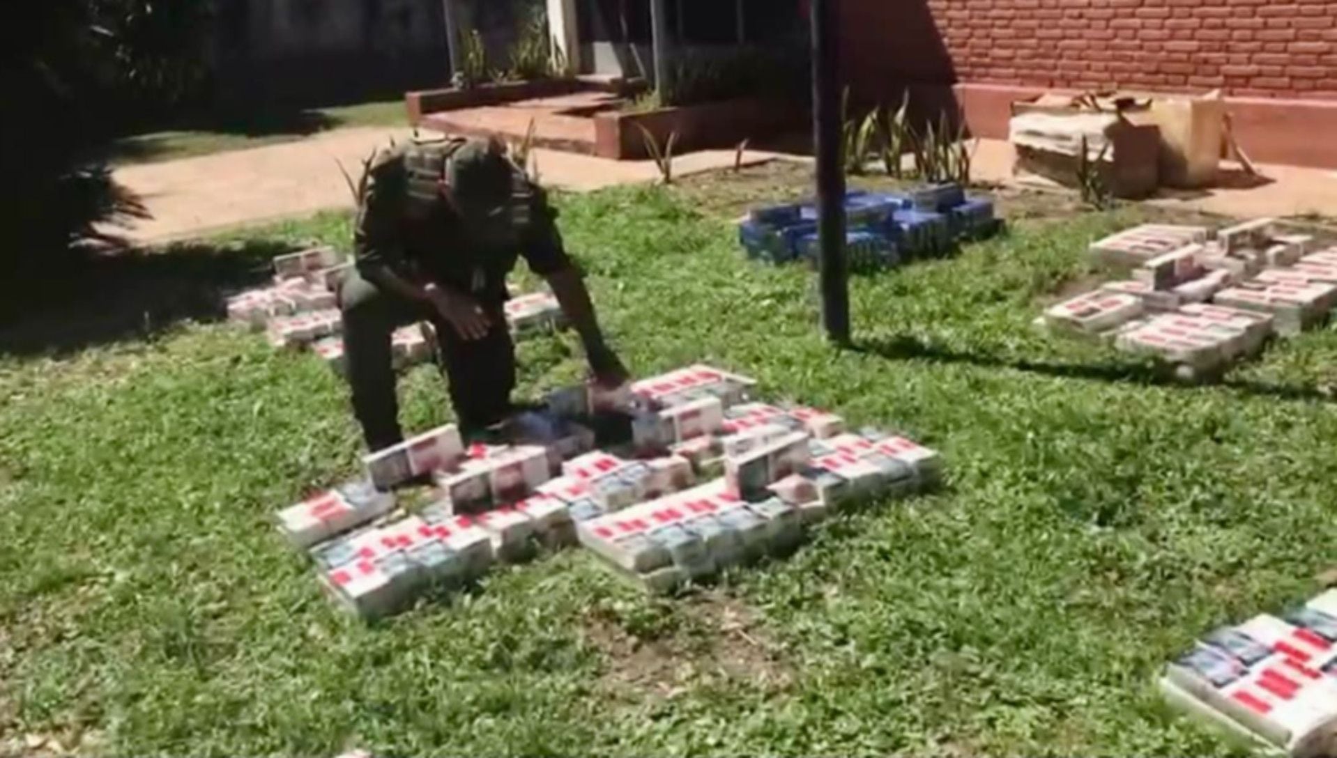 Corrientes: Gendarmería Nacional detectó 19.937 atados de cigarrillos  enviados en encomiendas (GNA)