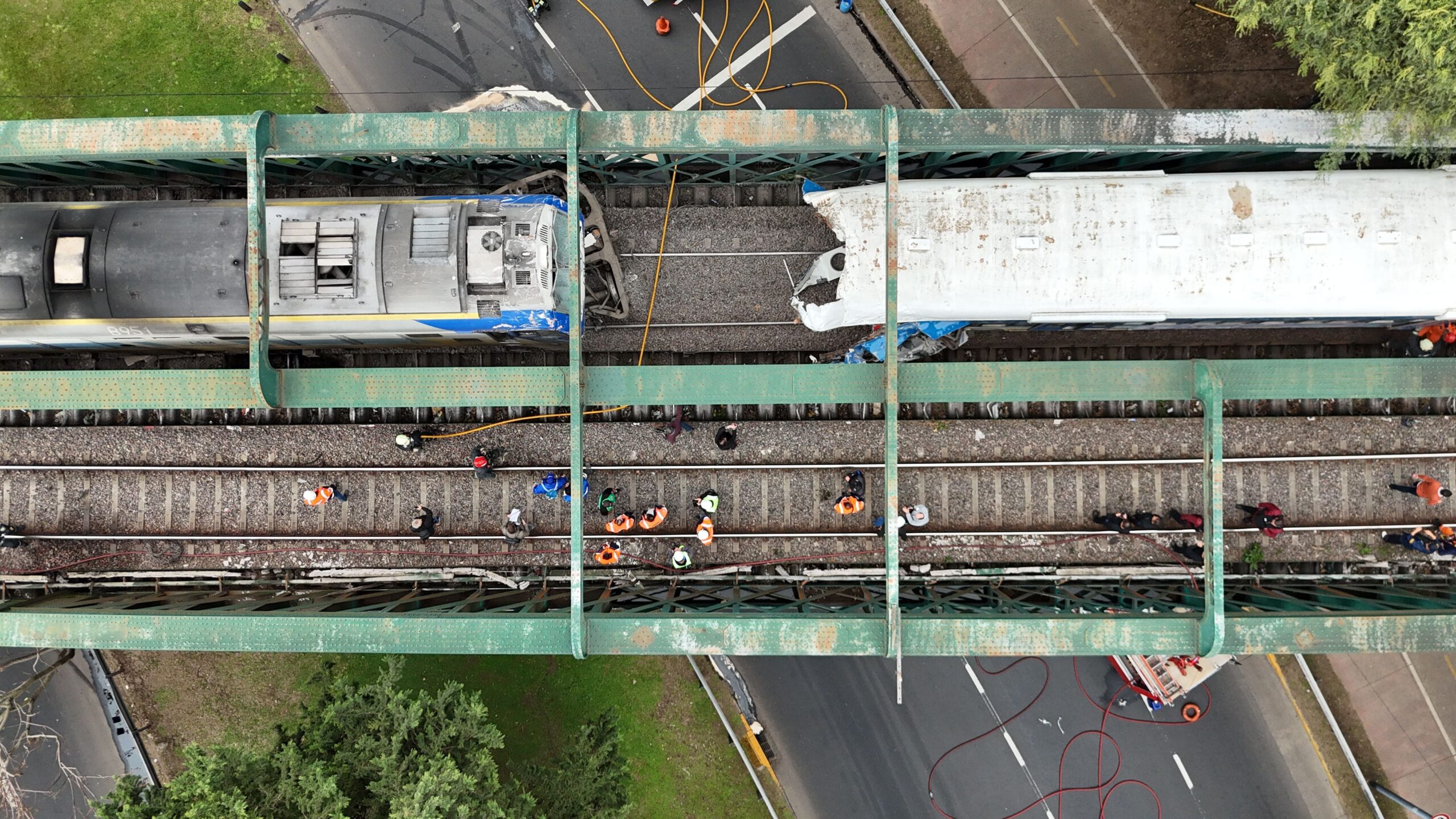 Chocaron dos trenes en Palermo - Drone