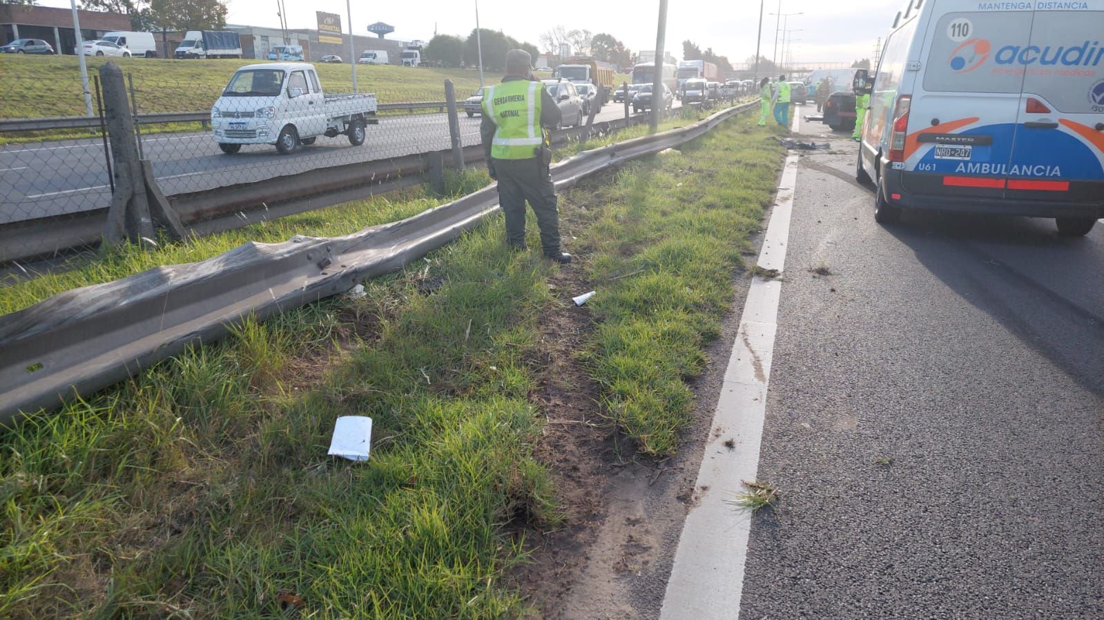 Accidente fatal en la Panamericana: un chofer perdió el control de su camión, salió despedido y fue atropellado por su propio vehículo