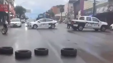 Photo of El Gobierno misionero acusó a los policías acuartelados de sediciosos y prepara un operativo para liberar la sede del Comando Radioeléctrico