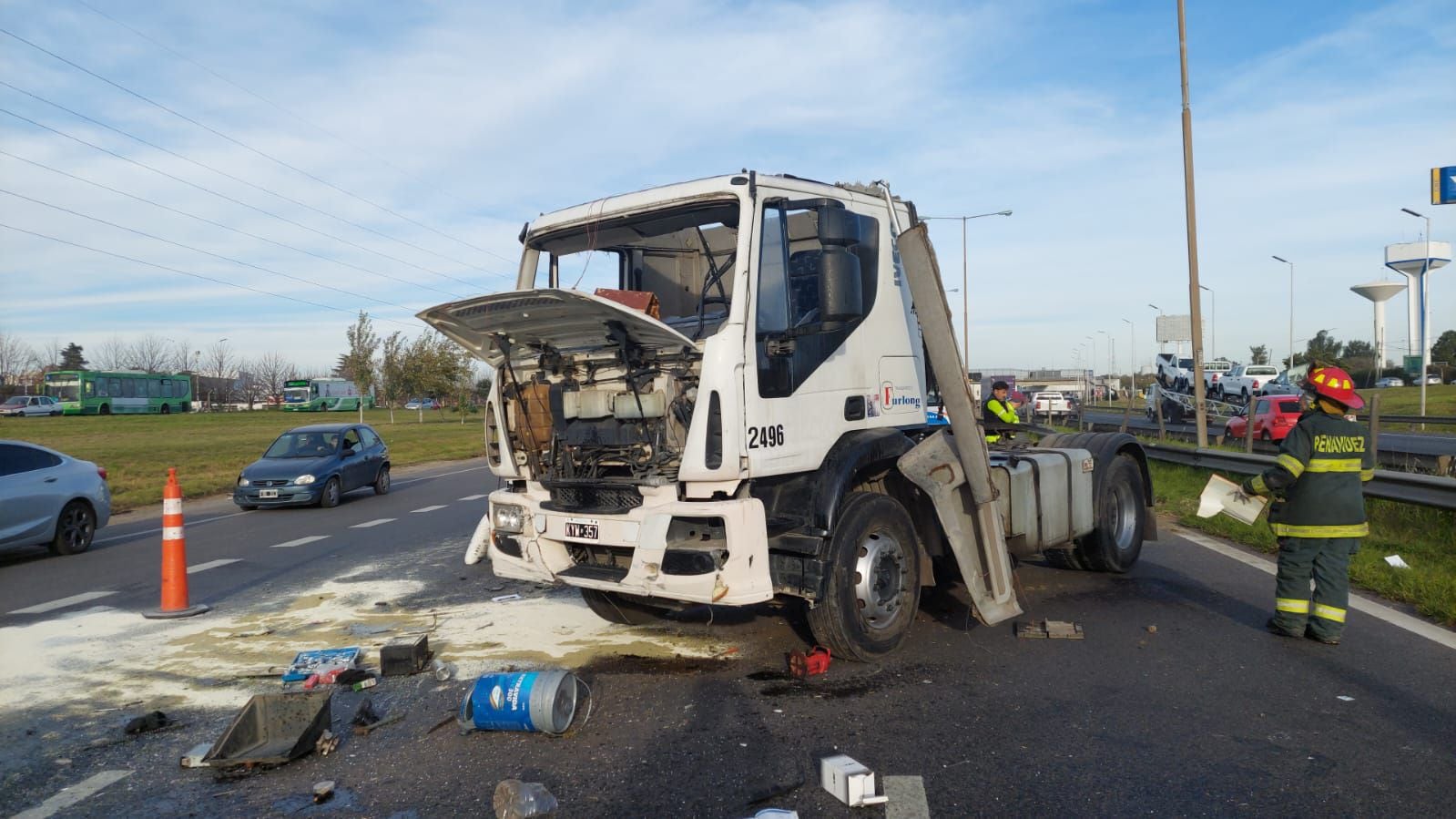 Accidente fatal en la Panamericana: un chofer perdió el control de su camión, salió despedido y fue atropellado por su propio vehículo