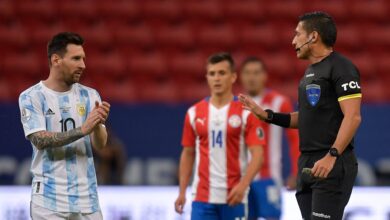 Photo of Radiografía de Jesús Valenzuela, el árbitro del debut de Argentina en la Copa América: sus llamativas estadísticas y por qué dejó de ir al VAR