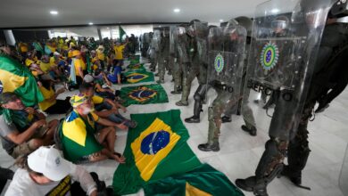 Photo of Hermetismo sobre los bolsonaristas condenados por el intento de golpe contra Lula que pidieron asilo político en Argentina