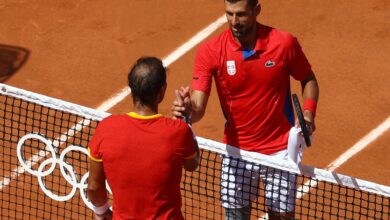 Photo of Los polémicos gestos de Novak Djokovic en medio de la victoria ante Rafael Nadal en los Juegos Olímpicos