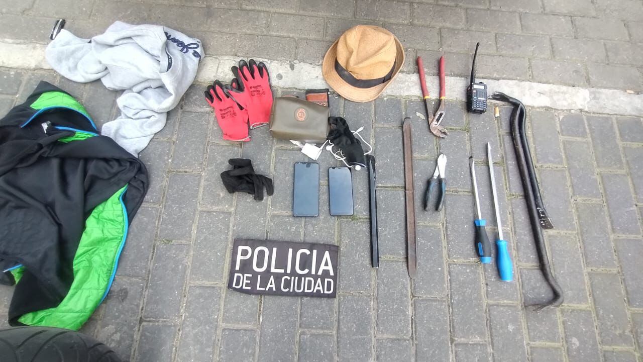 Detuvieron a dos robacoches en Microcentro