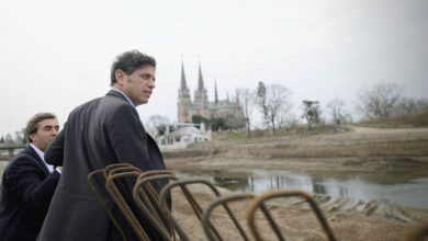 Photo of Tras el revés por la planta de GNL, Kicillof busca recuperar la iniciativa política mostrando gestión propia