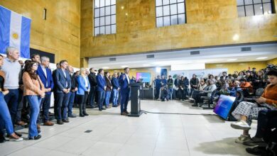 Photo of Quiénes son los dirigentes bonaerenses que levantan el perfil pensando en la sucesión de Axel Kicillof