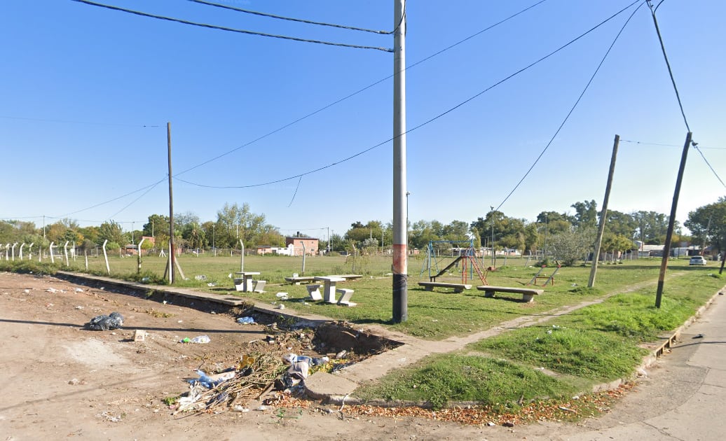 Rosario plaza barrio Ludueña bebé abandonado