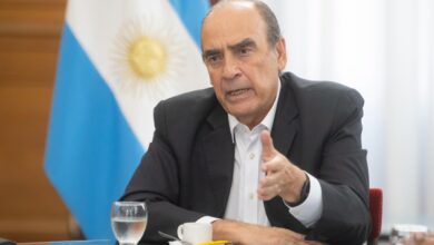 Photo of Guillermo Francos advirtió que “si Aerolíneas Argentinas no se adapta, va a desaparecer”