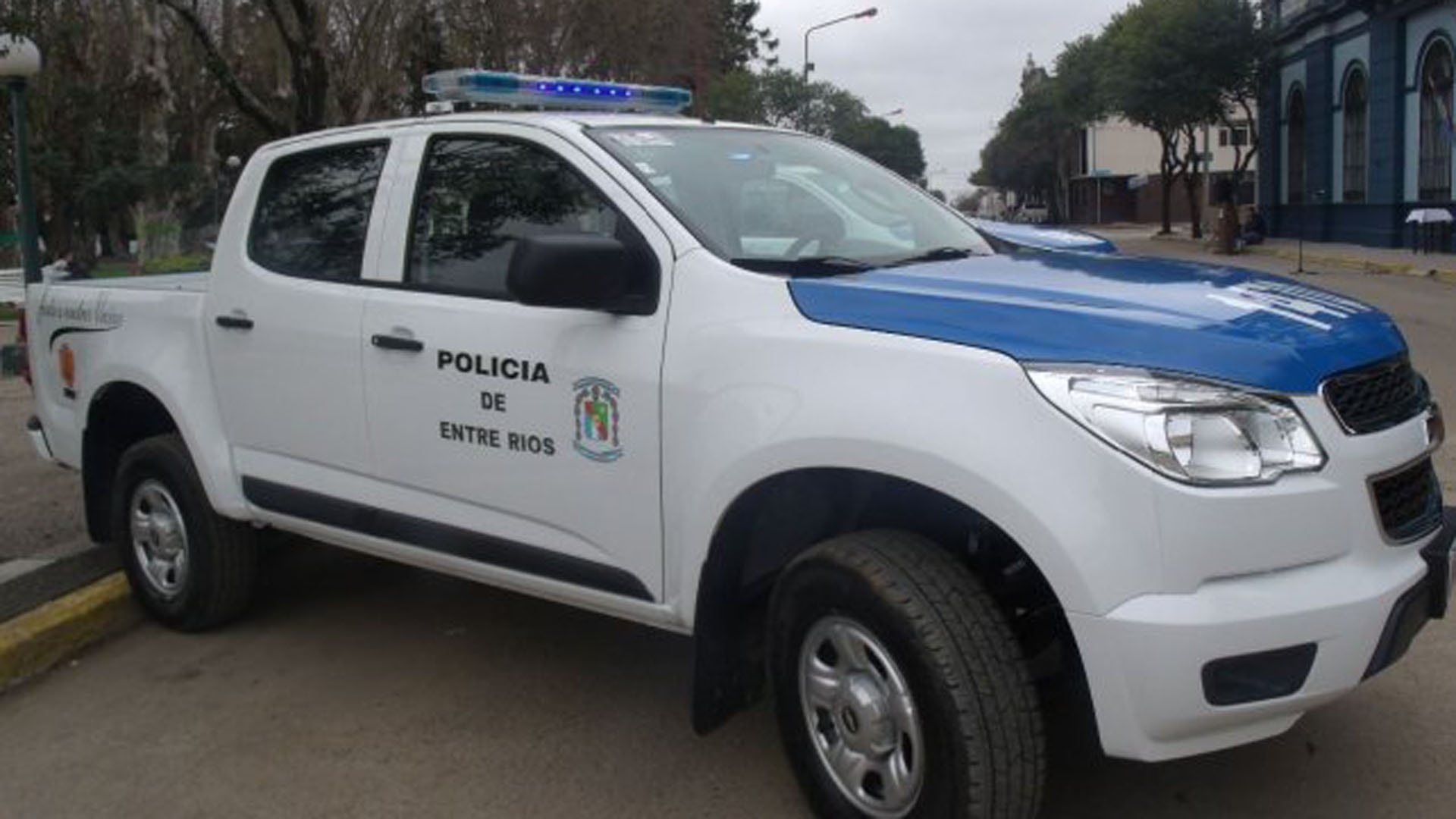 Un joven y su bebé murieron luego que la camioneta en que viajaban chocara contra un camión en la ruta 12 a la altura de la localidad entrerriana de Ceibas. Por el choque hay un detenido