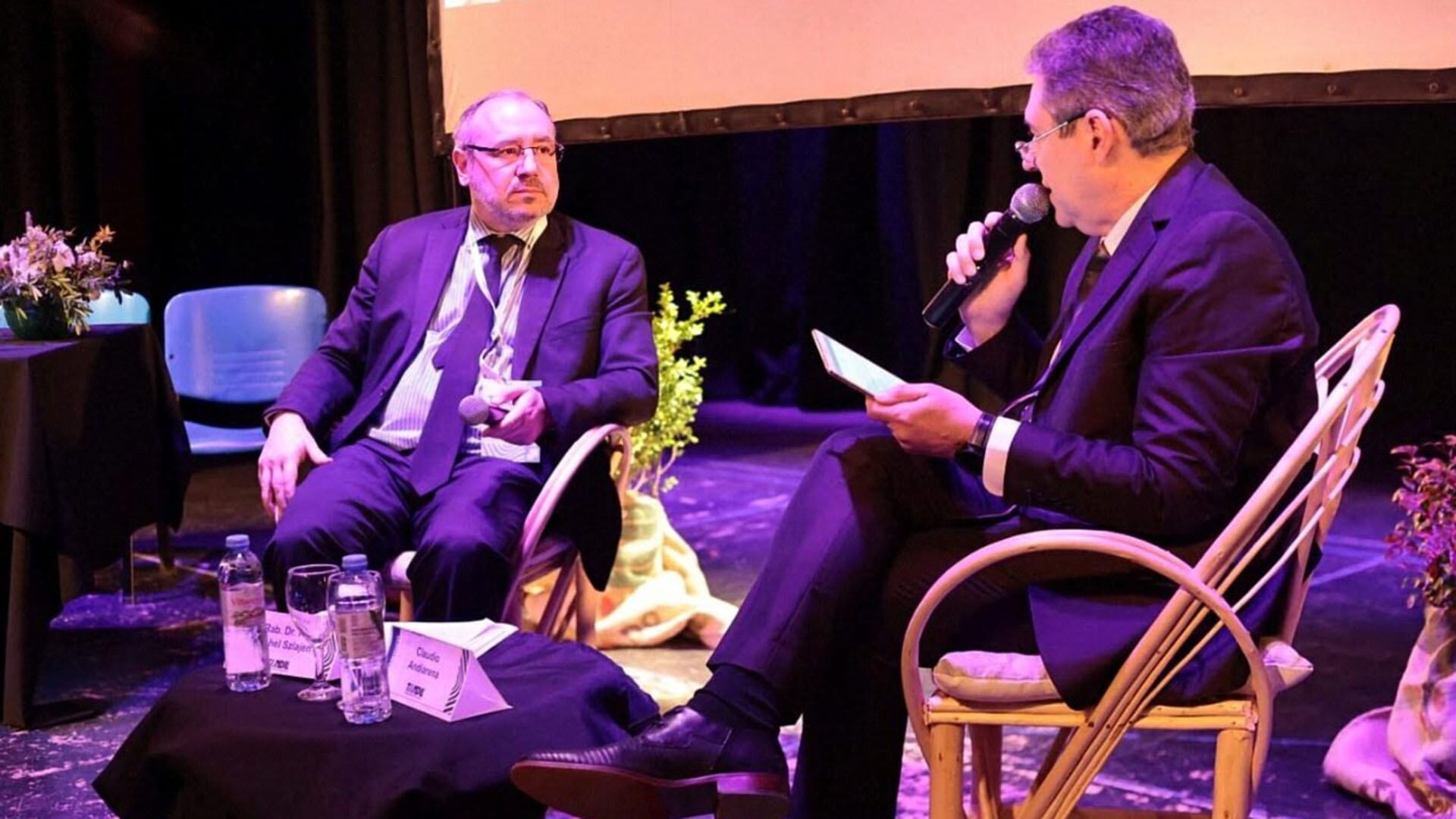 Rab. Dr. Fishel Szlajen Disertando en el IX Encuentro Nacional de Cuidados Paliativos