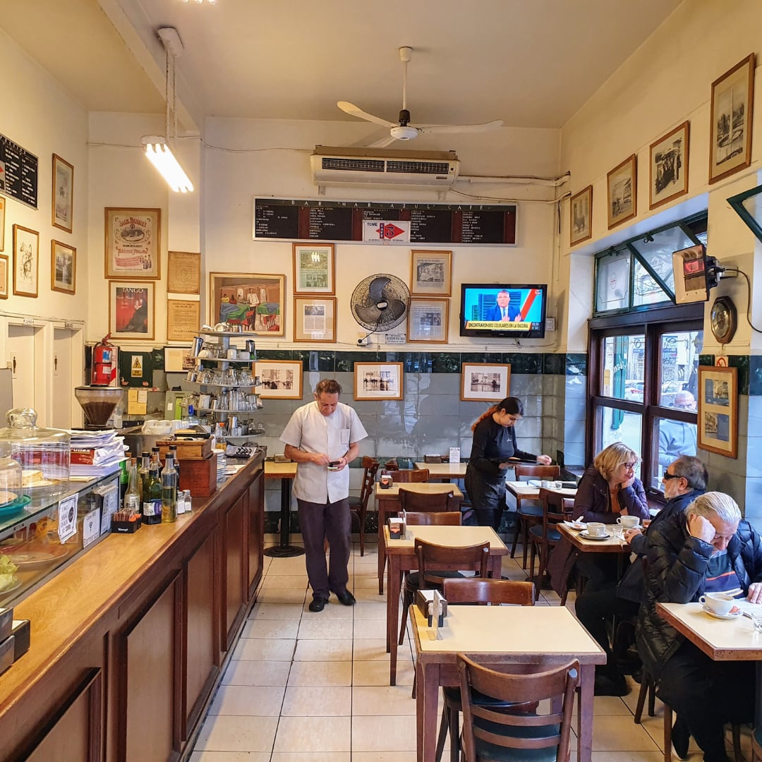 Cafetines de Buenos Aires. Mar Azul.