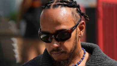 Photo of De la depresión que sufrió al día que lloró por la muerte de un ícono que marcó su vida: las confesiones de Lewis Hamilton