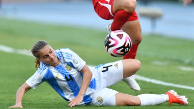 Photo of No la dejaban jugar al fútbol por ser mujer y ahora hizo historia con la Selección: quién es Juana Cangaro